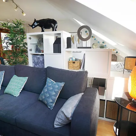 Appartement En Coeur De - Proche Mairie Et Quartier Perret - Calme Et